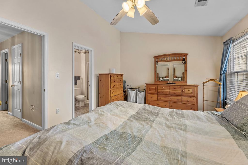 Image 21 of property listing at 15086 JARRELL PL, Woodbridge, VA 22193