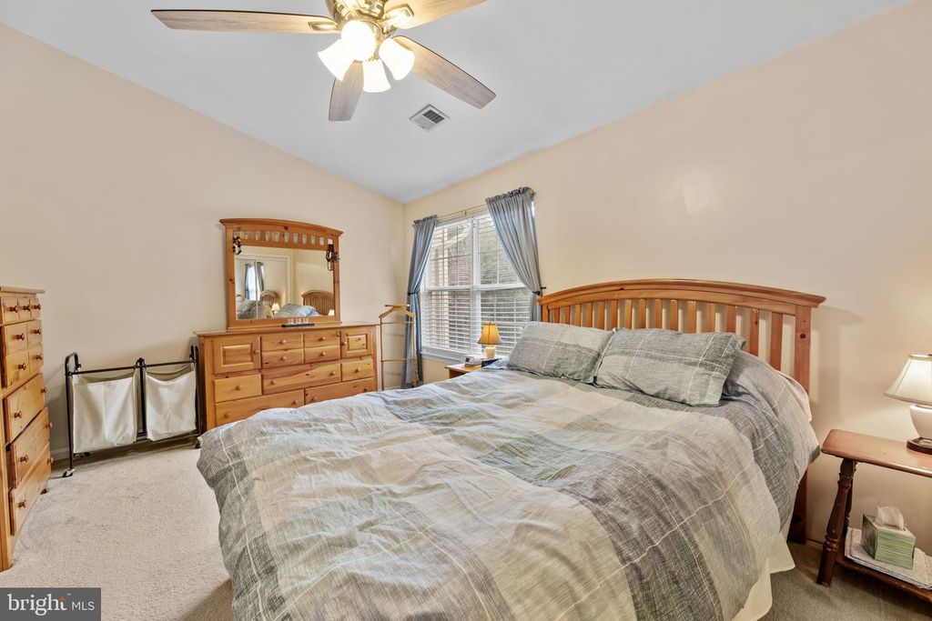 Image 22 of property listing at 15086 JARRELL PL, Woodbridge, VA 22193