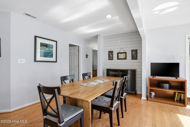 218 Lake Arthur Drive, Newport, NC 28570