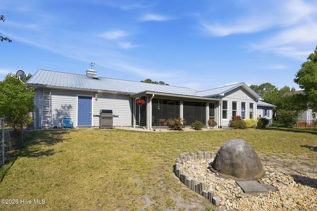 218 Lake Arthur Drive, Newport, NC 28570