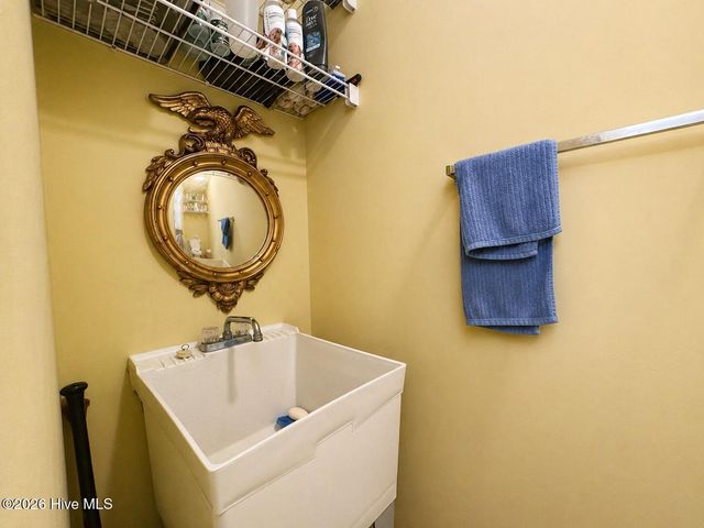 218 Lake Arthur Drive, Newport, NC 28570