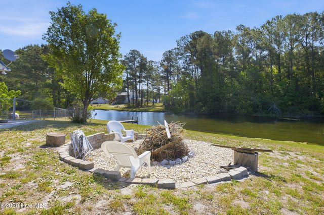 218 Lake Arthur Drive, Newport, NC 28570