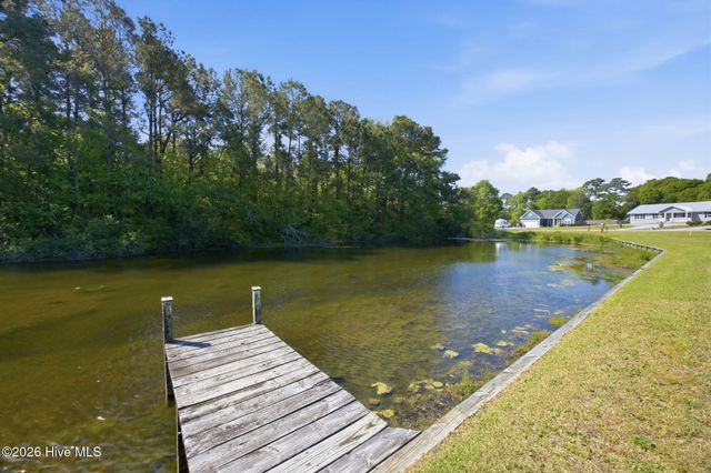 218 Lake Arthur Drive, Newport, NC 28570