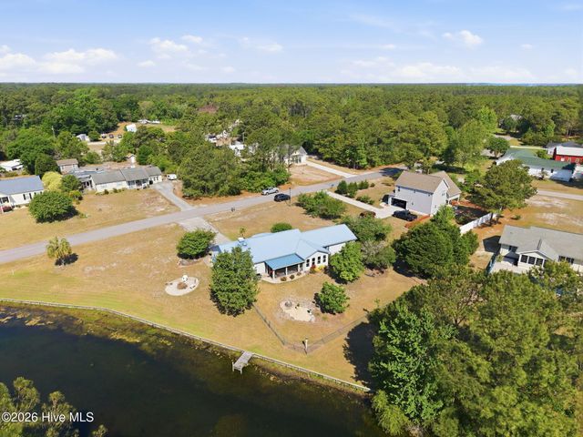 218 Lake Arthur Drive, Newport, NC 28570