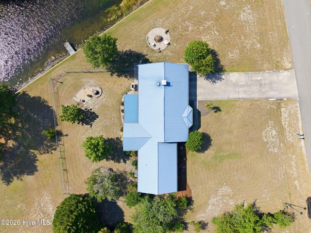 218 Lake Arthur Drive, Newport, NC 28570