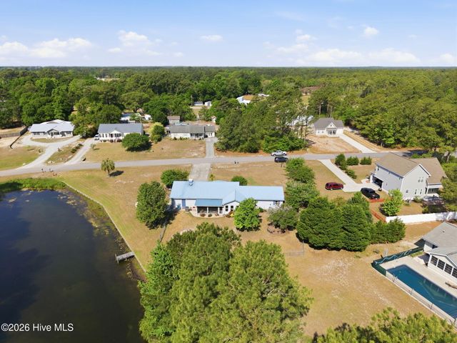 218 Lake Arthur Drive, Newport, NC 28570