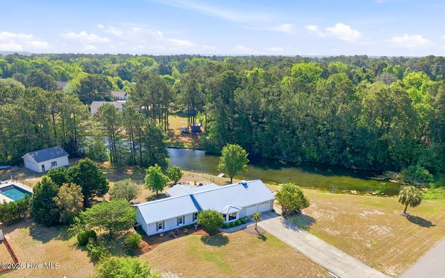 218 Lake Arthur Drive, Newport, NC 28570