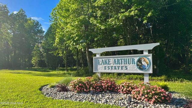 218 Lake Arthur Drive, Newport, NC 28570