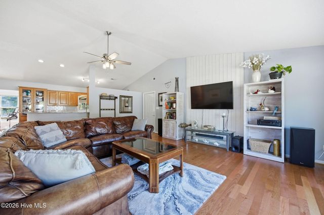 218 Lake Arthur Drive, Newport, NC 28570