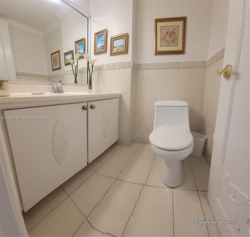 3600 NE 170th Street 404, North Miami Beach, FL 33160