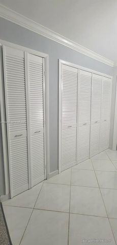 3600 NE 170th Street 404, North Miami Beach, FL 33160