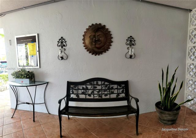 3600 NE 170th Street 404, North Miami Beach, FL 33160
