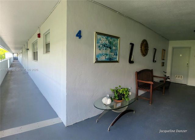 3600 NE 170th Street 404, North Miami Beach, FL 33160