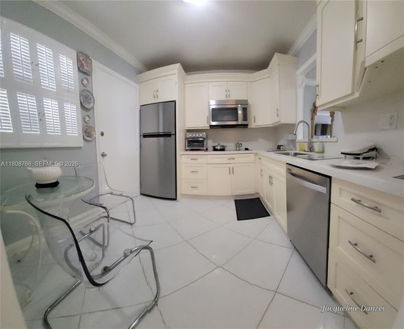 3600 NE 170th Street 404, North Miami Beach, FL 33160