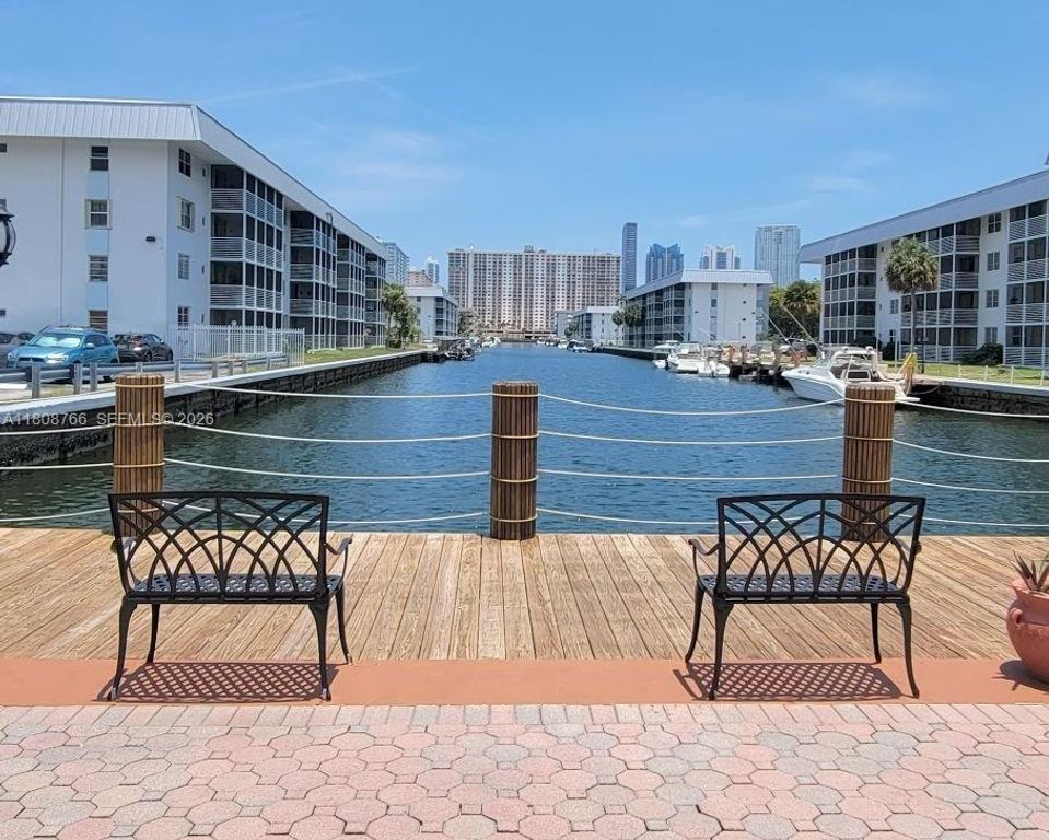 3600 NE 170th Street 404, North Miami Beach, FL 33160