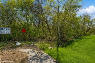 1630 Myrtle Park Street, Roselle, IL 60172