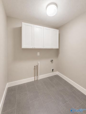 4605 Mountain Crest Drive, Guntersville, AL 35976