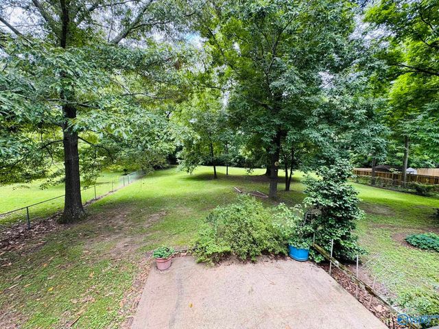 4605 Mountain Crest Drive, Guntersville, AL 35976