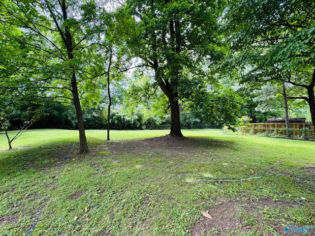 4605 Mountain Crest Drive, Guntersville, AL 35976