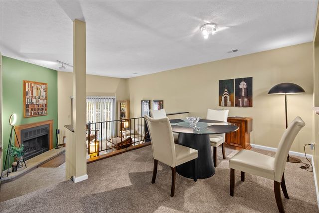2554B Pheasant Run, Franklin Park, PA 15090