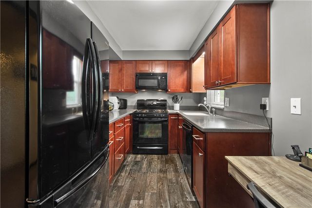 2554B Pheasant Run, Franklin Park, PA 15090