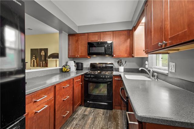 2554B Pheasant Run, Franklin Park, PA 15090