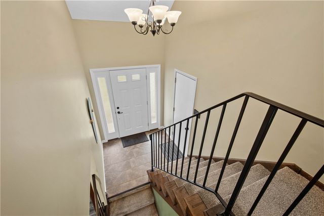 2554B Pheasant Run, Franklin Park, PA 15090