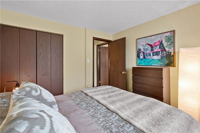 2554B Pheasant Run, Franklin Park, PA 15090