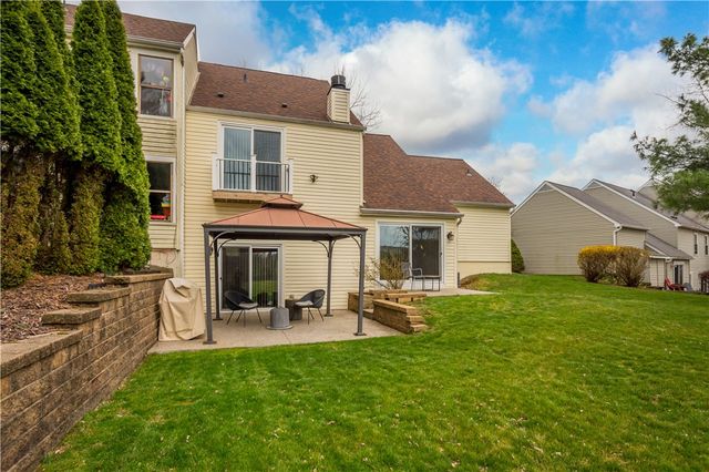 2554B Pheasant Run, Franklin Park, PA 15090