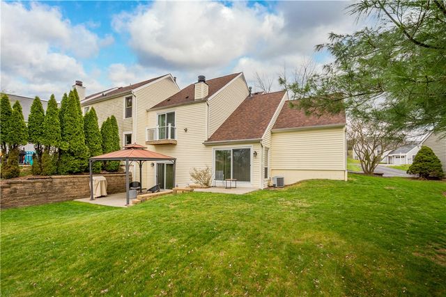 2554B Pheasant Run, Franklin Park, PA 15090