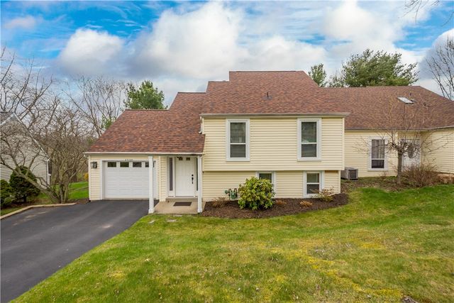 2554B Pheasant Run, Franklin Park, PA 15090