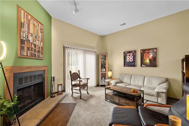2554B Pheasant Run, Franklin Park, PA 15090