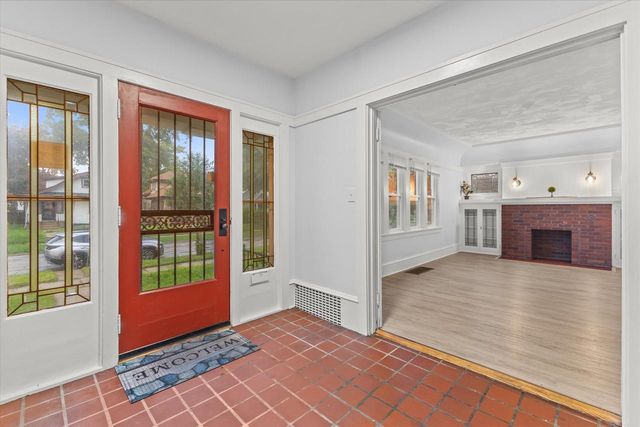2850 N 46th STREET, Milwaukee, WI 53210