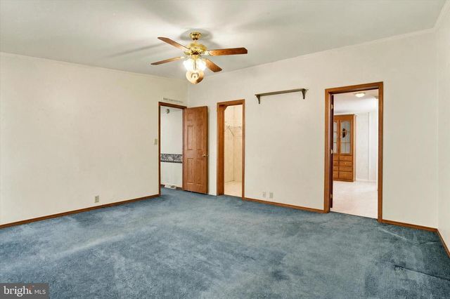 2023 ESHELMAN ST, Middletown, PA 17057