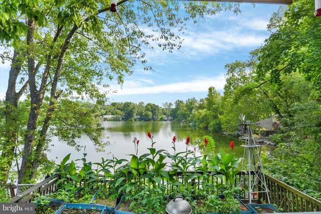 2023 ESHELMAN ST, Middletown, PA 17057