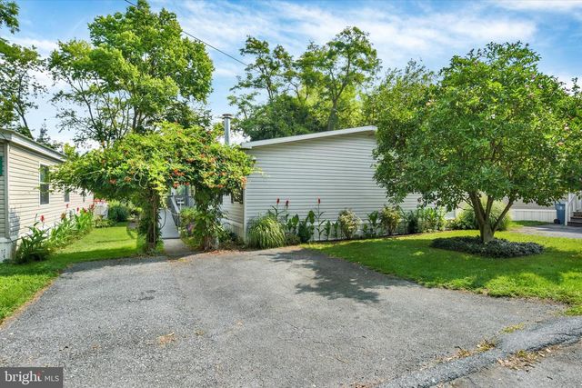 2023 ESHELMAN ST, Middletown, PA 17057