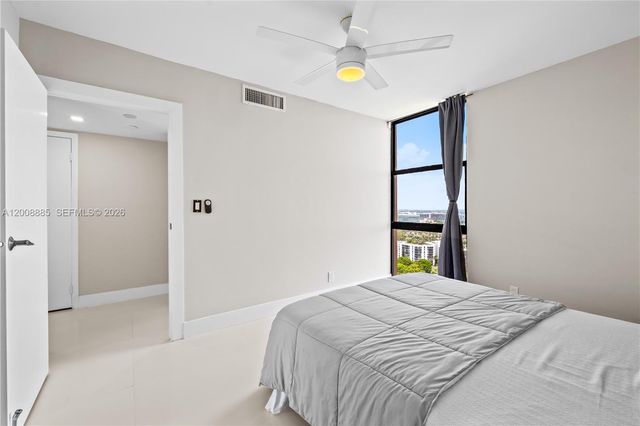 20379 W W Country Club Dr 2539, Aventura, FL 33180