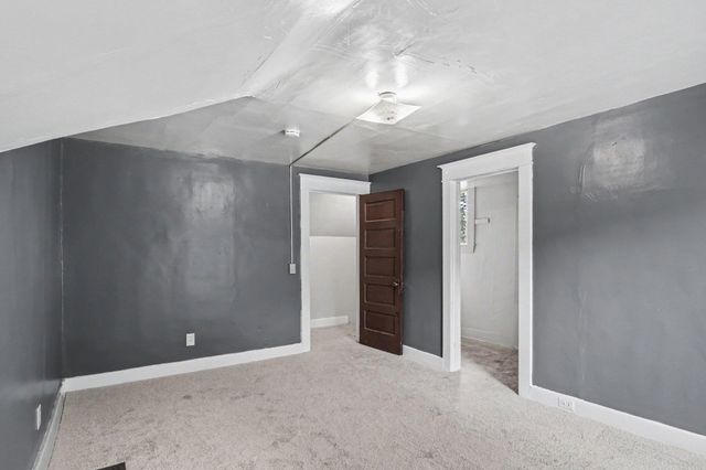 40 Mack Avenue NE, Grand Rapids, MI 49503