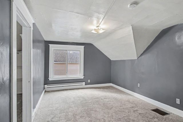 40 Mack Avenue NE, Grand Rapids, MI 49503