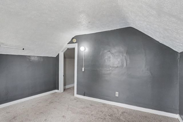 40 Mack Avenue NE, Grand Rapids, MI 49503
