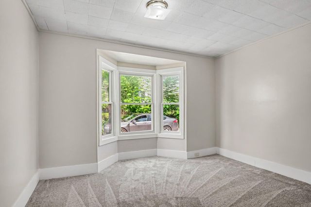 40 Mack Avenue NE, Grand Rapids, MI 49503
