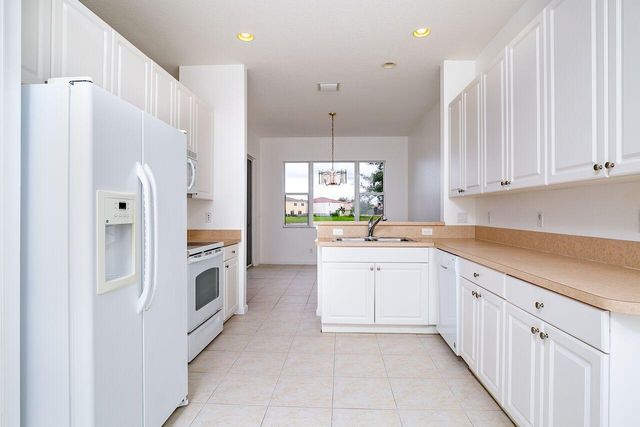 2887 SW Cedar Dunes Drive, Port St. Lucie, FL 34953