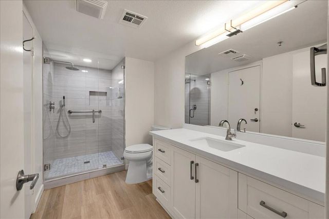 500 E Amado Road 203, Palm Springs, CA 92262