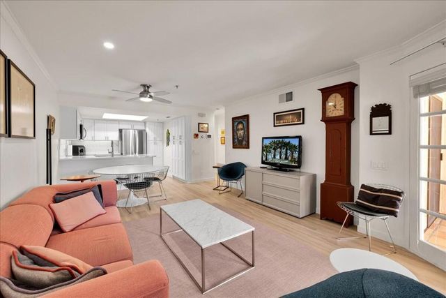 500 E Amado Road 203, Palm Springs, CA 92262