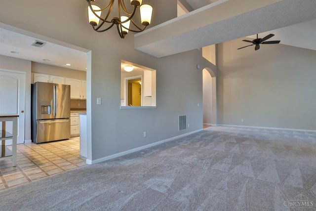 6483 Twin Lakes Drive, Mason, OH 45040