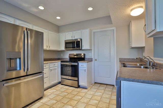 6483 Twin Lakes Drive, Mason, OH 45040