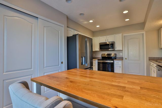 6483 Twin Lakes Drive, Mason, OH 45040