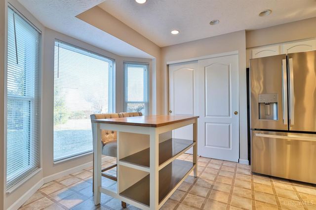 6483 Twin Lakes Drive, Mason, OH 45040