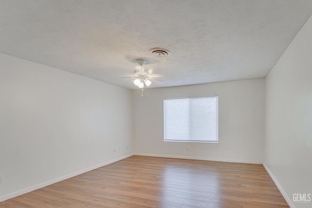 3012 Brock Way, Bakersfield, CA 93306