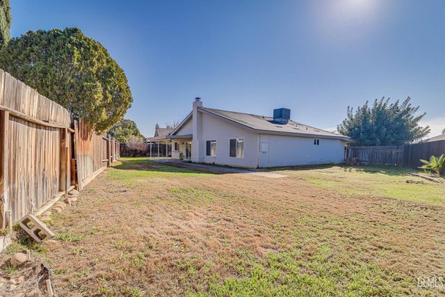 3012 Brock Way, Bakersfield, CA 93306